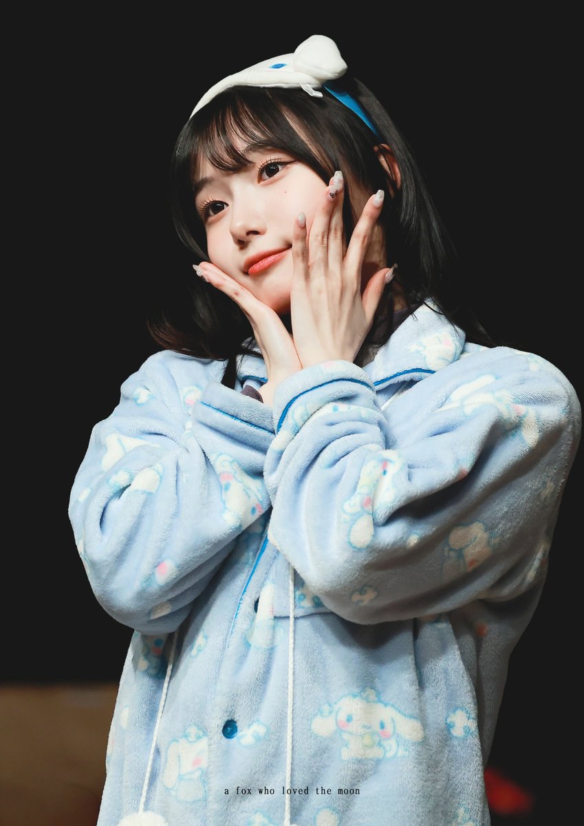 241211 사운드웨이브 팬사인회 HQ

너는 내 삶에 다시 뜬 햇빛
어린시절 내 꿈들의 재림

#서영은 #영은 #SEOYOUNGEUN #YOUNGEUN #ソヨンウン #ヨンウン #徐永恩 #Kep1er #케플러 #최유진