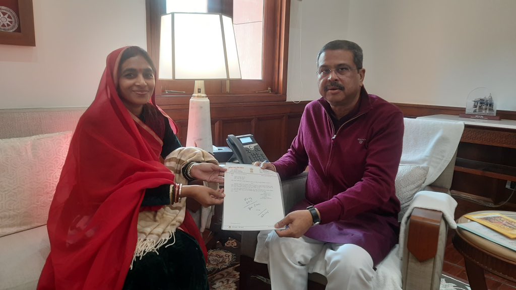 Dharmendra Pradhan tweet media