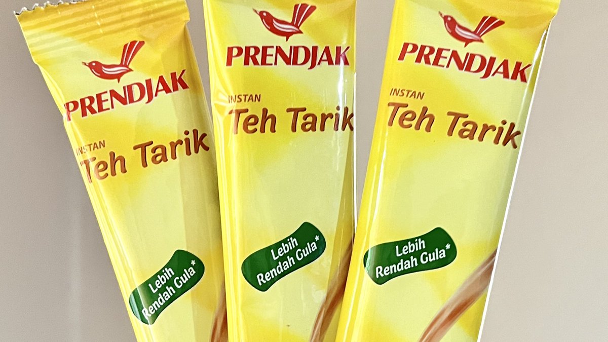 apolokacang's tweet photo. omg REAL… teh PRENDJAK is actually top tier. pls try their teh tarik too — it’s legit &amp; LESS SUGAR😭👍🏼 https://t.co/bI6MvkXig9
