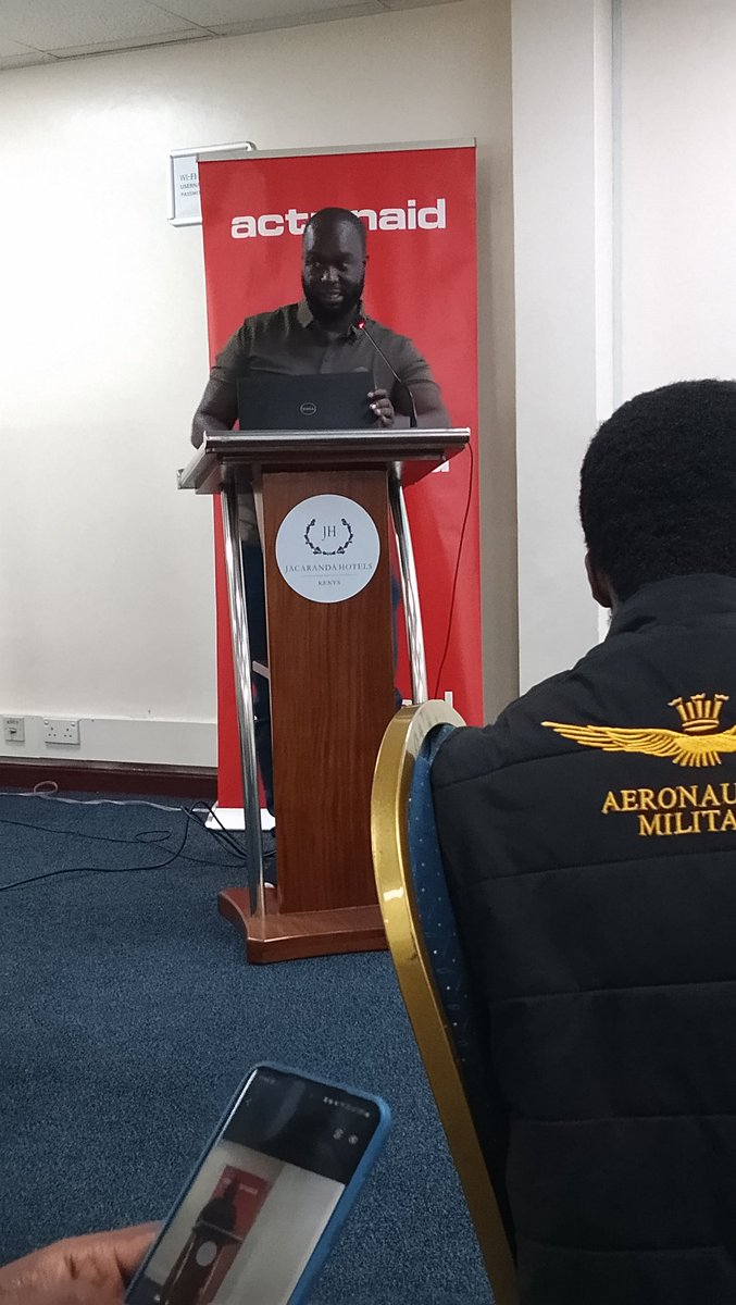 mike_otuoma's tweet image. Ending Fossil Fuel is an Economic imperative.Africa has become a mining Zone yet still  has Zero Access to Clean Energy and social Services 
#EndFossilFuel 
@ActionAid 
@seaf 
@GreenFaith_Afr 
@judithcallagha9
@madlove_love 
@violin4all