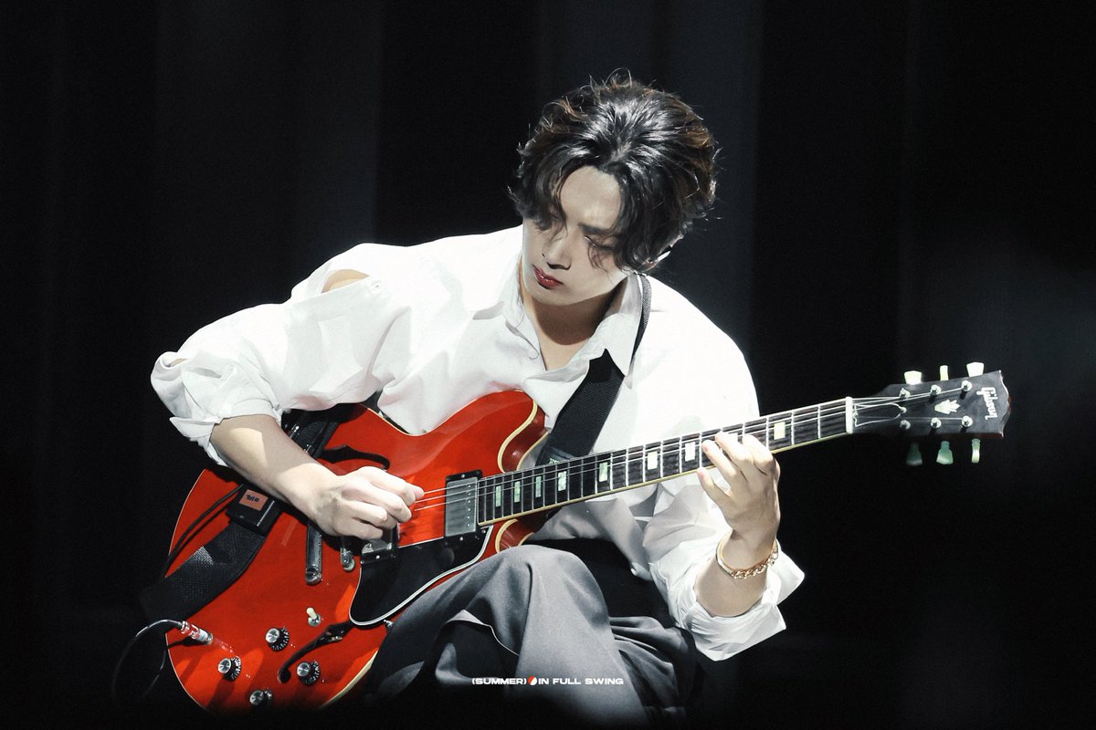 summerinfullswing tweet media