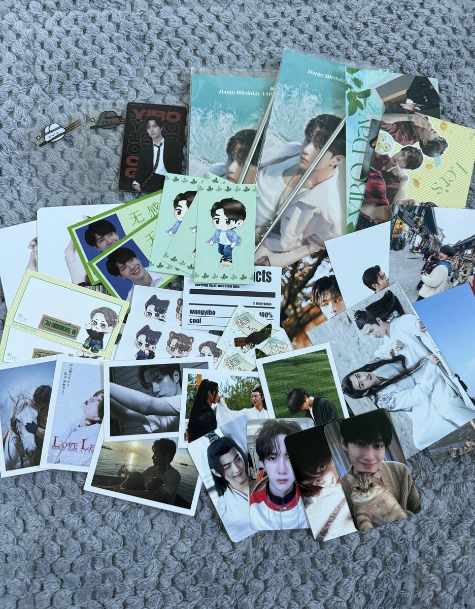 soonass0's tweet photo. 진정령 왕이보 샤오쥔 왕탁성 송지양 정번성 구오청 곽승 굿즈 양도

일괄 0.45

반택 +0.2

효성진 위무선 남잠 남망기 왕샤오 진정령 굿즈 포카 카드 스티커 생일카페 특전 폴라 사진 엽서 스텐 빨대 예절포카 전차스 https://t.co/e1JxAoCi4u