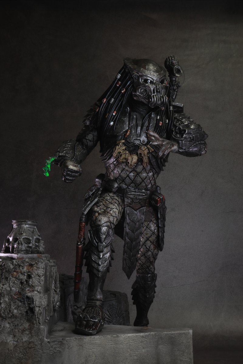 NARIN 氏原型 エイリアンVSプレデター 【Celtic Predator on stair