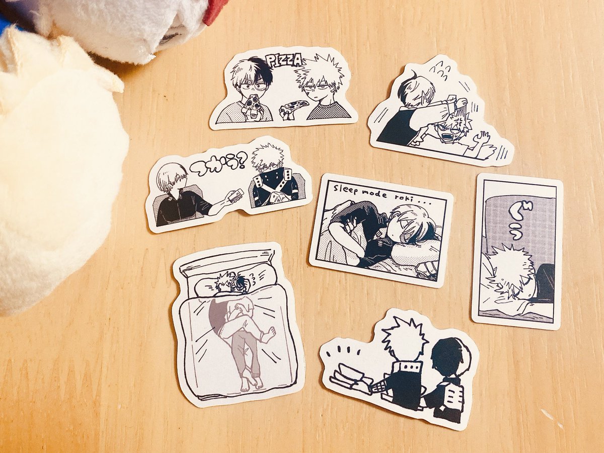 ノベルティのシール届いた！何に使うんだコレという感じだけどかわいいんでないの　ちっちゃめサイズやで