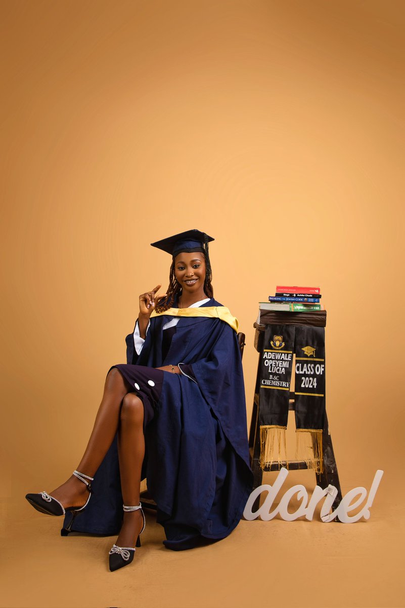 opeyemi_lucia's tweet photo. Better late than never...
Last Friday(12th of Dec. 2025), I had my convocation ceremony with a https://t.co/ntZNGb77ZA(Hons) in Pure & Applied Chemistry. A Degree that's a testament to many things.
Here's to attaining even greater heights. 🎊#oau49thconvocation #oauifealumus https://t.co/2fQqT6vdDy