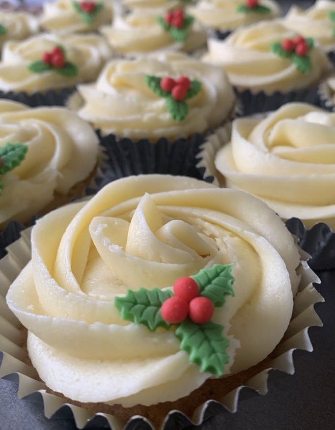 Poppy's Cupcakes tweet media