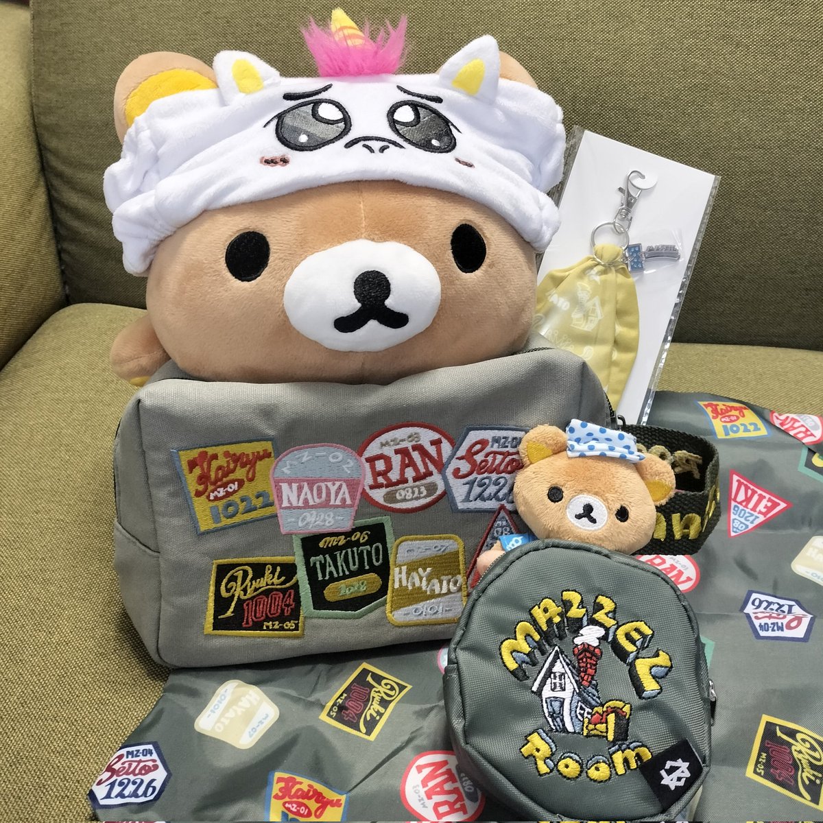 まぜべやグッズが届いた〜🎁 ポーチが想像以上に大きくてしっかりし