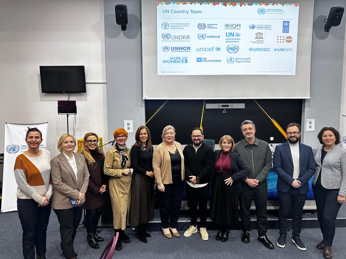1UN_MK's tweet photo. ✅ На 5 декември, агенциите на ОН, клучните министерства и партнери ги утврдија приоритетите за Заедничкиот Работен План 2026 за Владеење на правото и Добро управување.
🌍 Фокус:
✔ Добро управување
✔ Правда и владеење на правото
✔ Зајакнување на жените и младите https://t.co/8fFeGjHfGZ