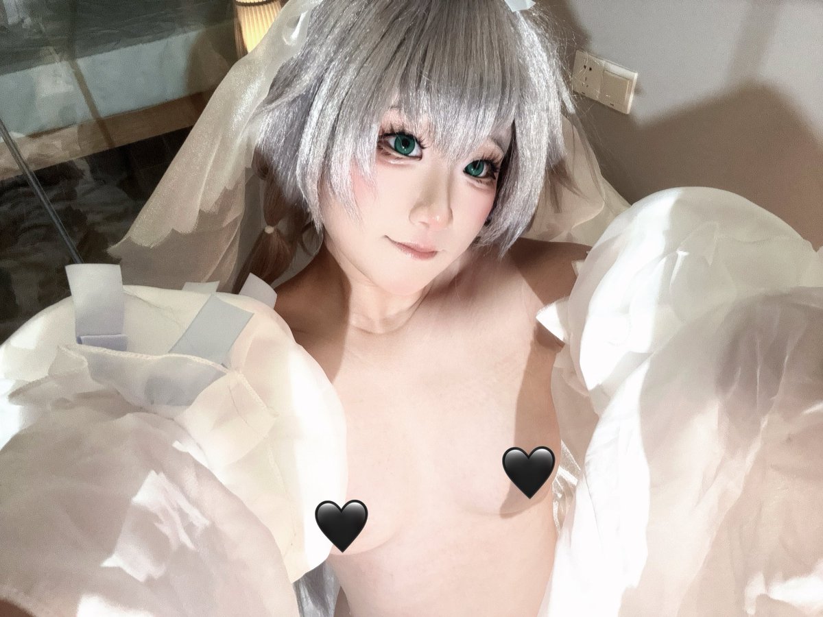 vi337733's tweet photo. 喜欢上面两张还是下面两张？

#cos https://t.co/Sgkp5eGuxX