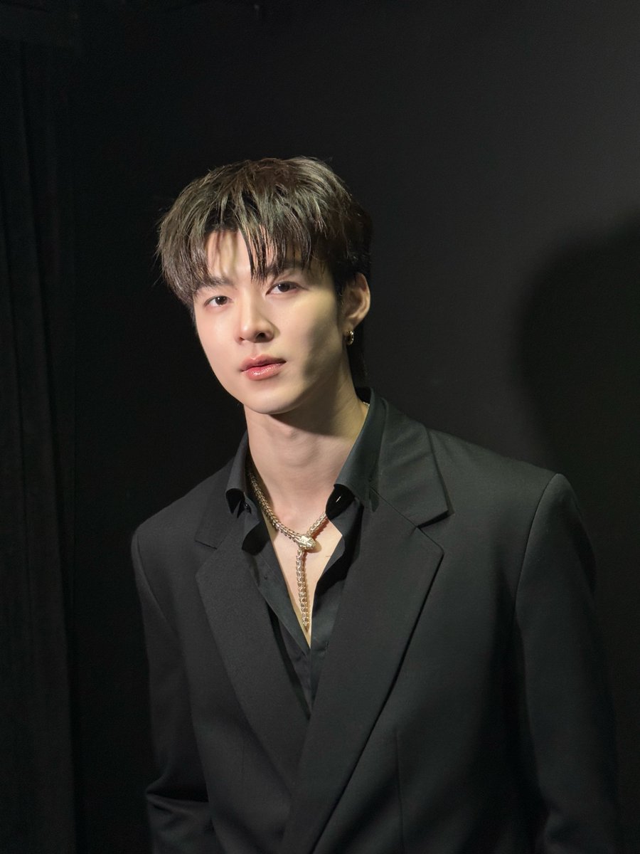 MchoiceTH's tweet image. ‘มีน’ ในงาน ‘EVEANDBOY - 20th Anniversary : The Future of Beauty Legacy’ 🎀💭

MEEN GLOW WITH BIOACTIVE+

#EVEANDBOY20thAnniversary
#BioActiveXEVEANDBOY #BioActivexMeennicha 
#Meennicha8
#MchoiceArtist