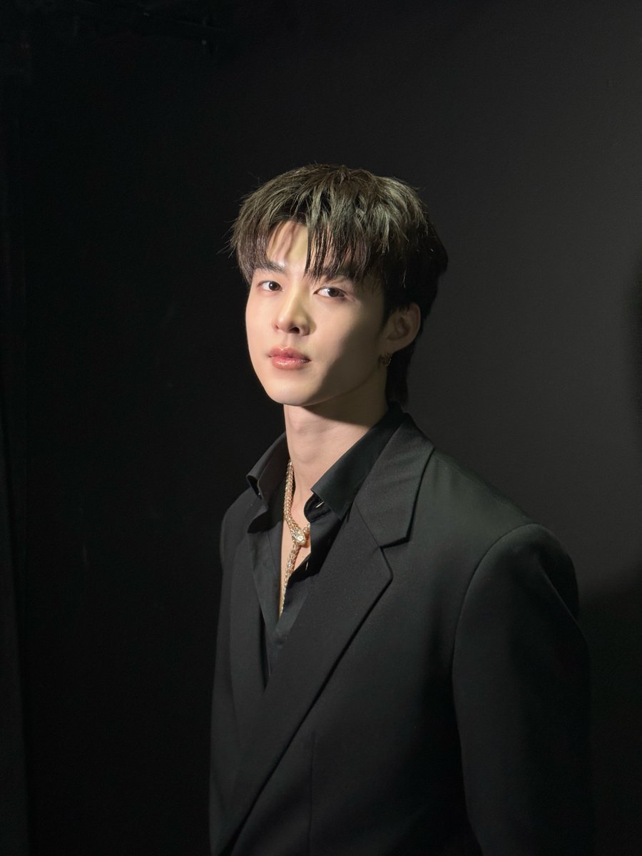 MchoiceTH's tweet image. ‘มีน’ ในงาน ‘EVEANDBOY - 20th Anniversary : The Future of Beauty Legacy’ 🎀💭

MEEN GLOW WITH BIOACTIVE+

#EVEANDBOY20thAnniversary
#BioActiveXEVEANDBOY #BioActivexMeennicha 
#Meennicha8
#MchoiceArtist