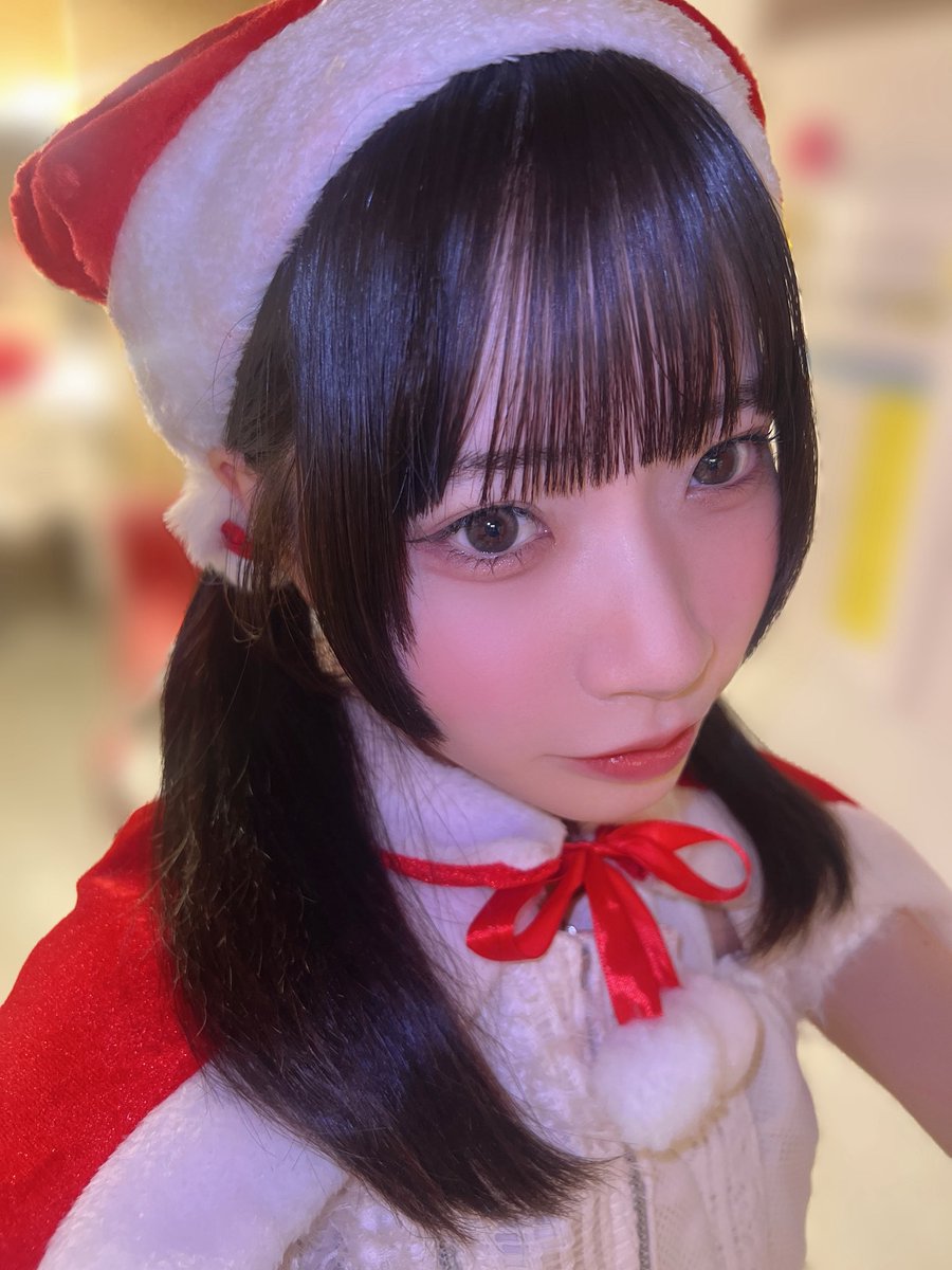 メリークリスマース♪ 今日はちちゃサンタでした🎅🏻 MAKE THE QUEEN