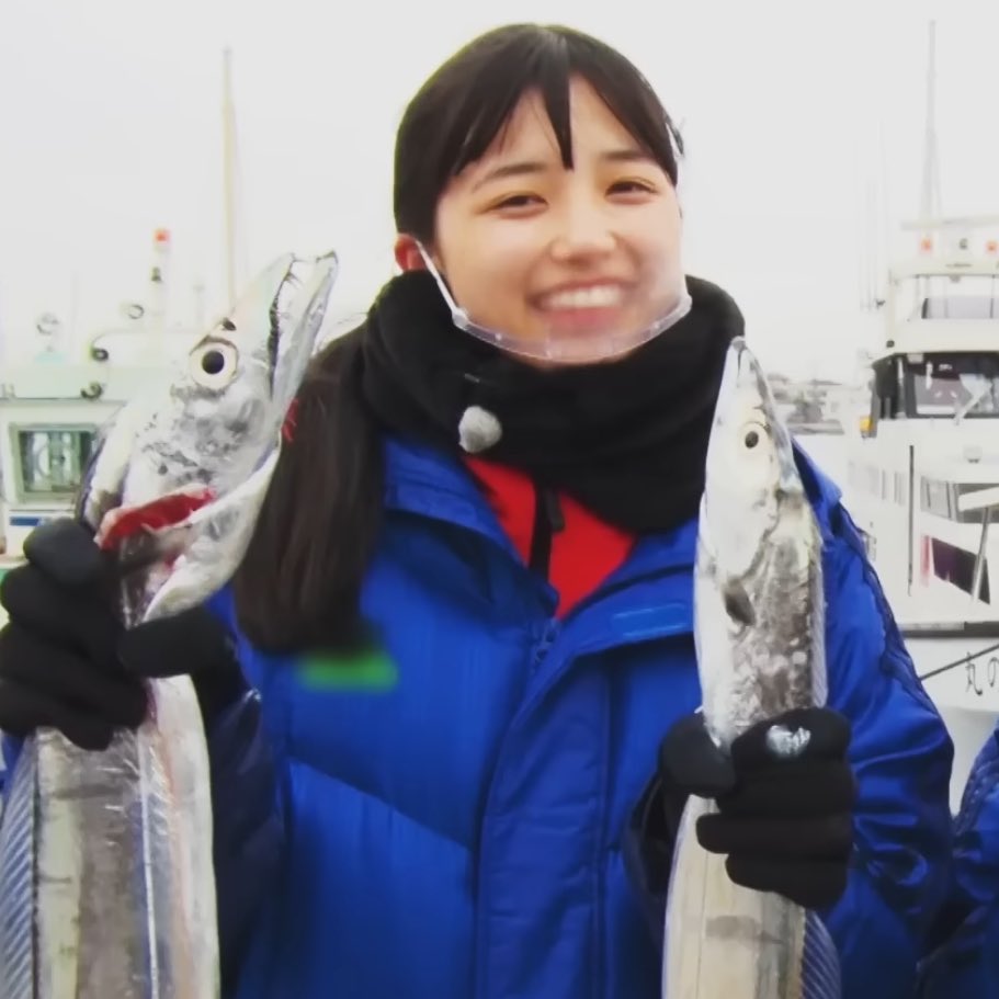 ___heize's tweet image. あの頃まさかアンダラ座長務めて生写真でタチウオ握るとは思ってもみなかったよね笑