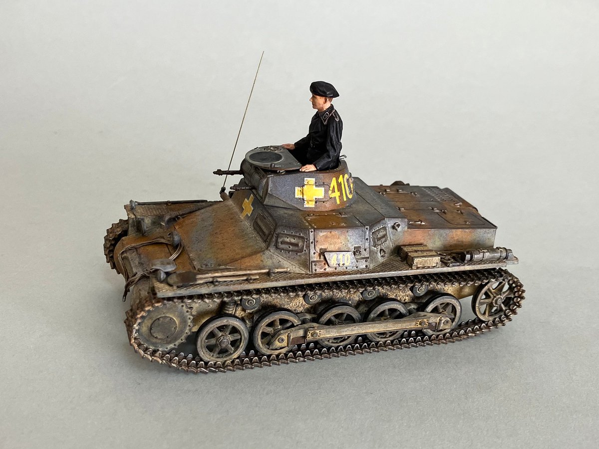 nekomanmaok's tweet photo. 1号くん画像その3
Panzerkampfwagen I Ausf.B
#戦車模型 #scalemodels #模型戦車道 #プラモデル #panzer1 #TAMIYA #1号戦車 #panzer1 https://t.co/MNouLXmxeR