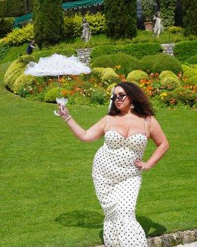 queenofhabibi's tweet photo. A daydream in human form
Emerson Polka Dot Mesh Mini Dress - Blue https://t.co/etq0dHcwm1
