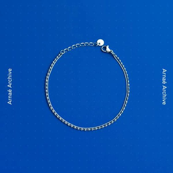 virtual_sera's tweet image. I just received Arnaé Archive — Micro Bead Unisex Bracelet — from lunaesayuri via Throne. Thank you! throne.com/ai-sera #Wishlist #Throne