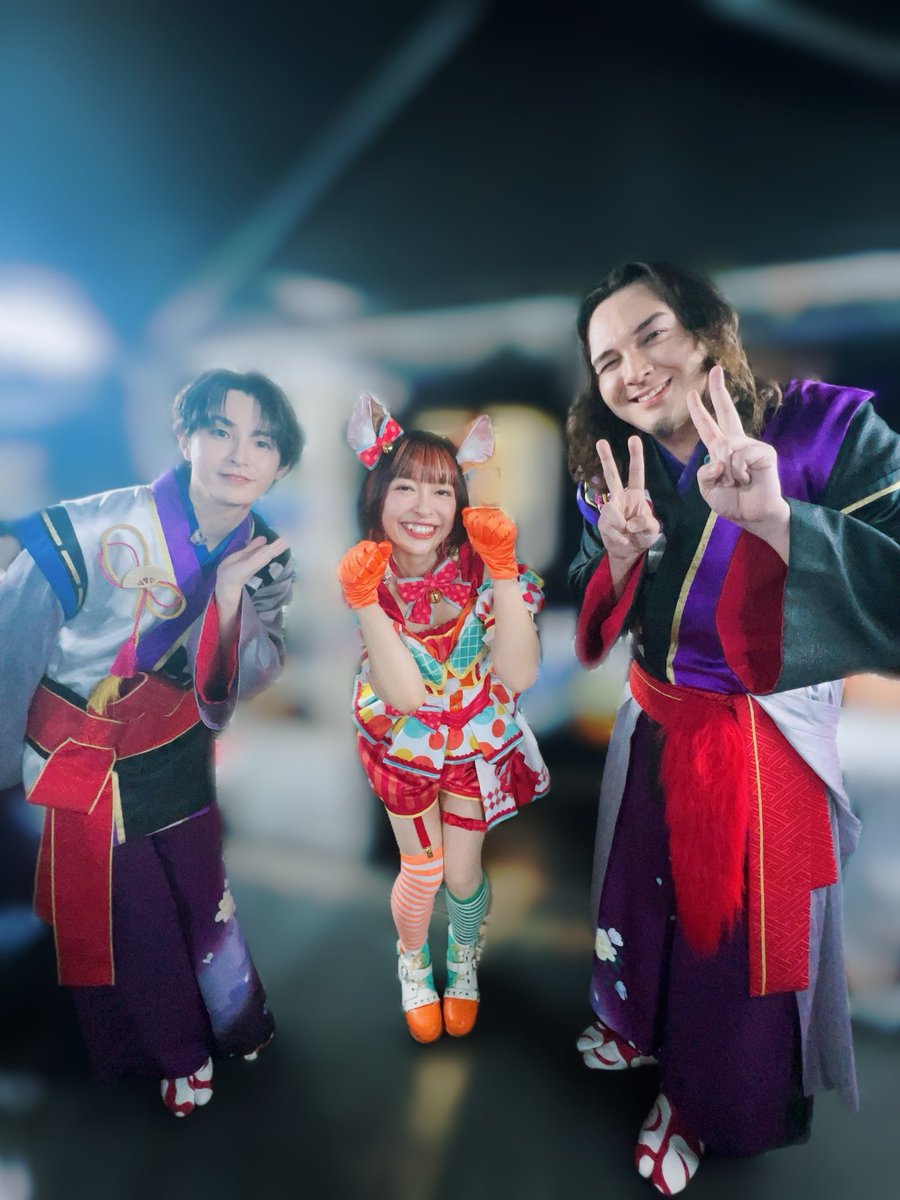 sachi_oga's tweet photo. ⭐️MOIWの思い出⭐️
彩のお2人と🐈
「いとをかし！～一彩×合彩～」ではキリオくんの印象的なパートを任せていただけて光栄でした！温かく迎えてくださったお2人に感謝感激でした🥹✨
更に「ハナサカサイサイ」でもご一緒できて嬉しかったです☺️
またコラボしたいです！！！
 #アイマスMOIW2025_day1 https://t.co/eCWR909uUQ