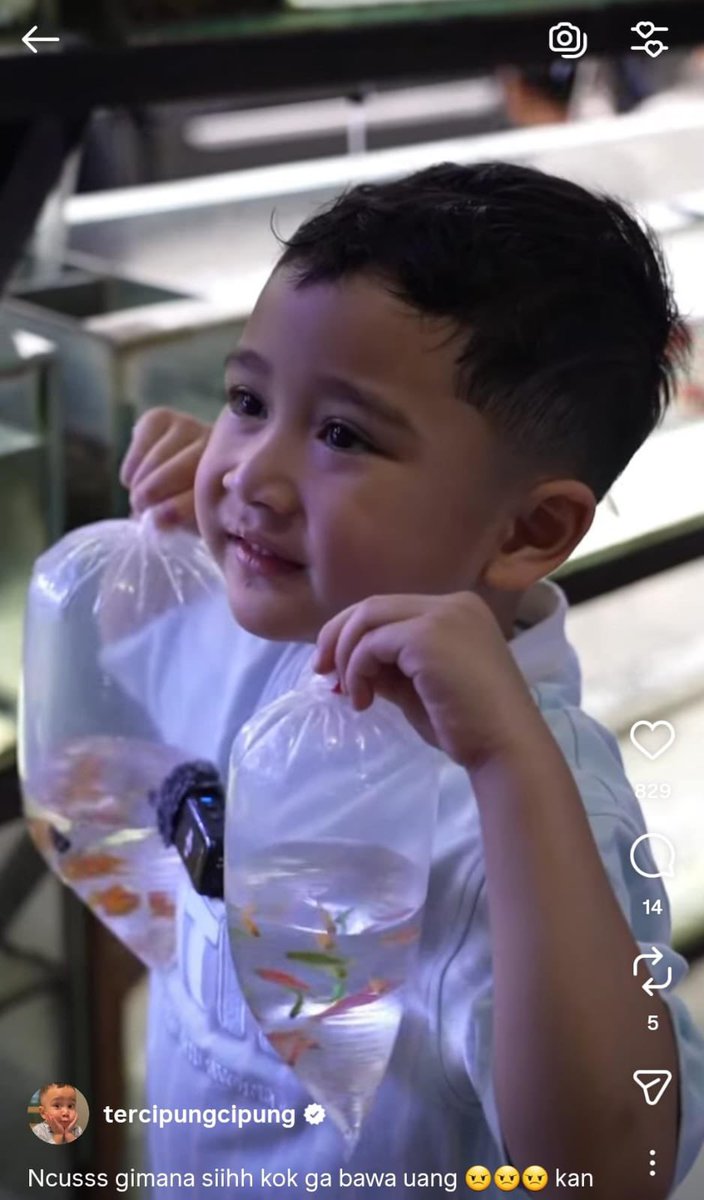 MelindaAghnia's tweet image. cipung panik kalo ga punya cash, tapi untungnya sekarang bisa #GratisTarikTunaiGoPay di alfamart &amp;amp; indomaret jadi aman deh hehe