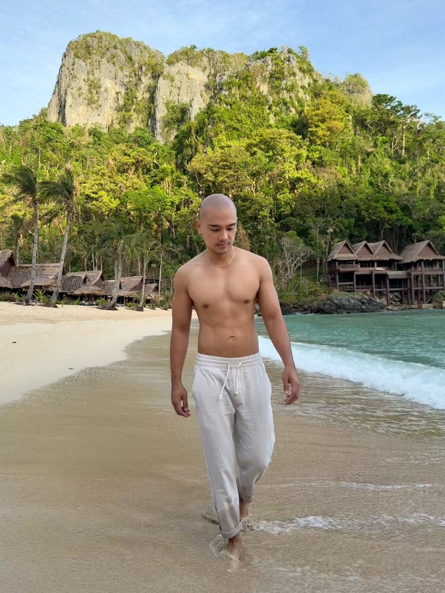 WeeBinuya tweet media