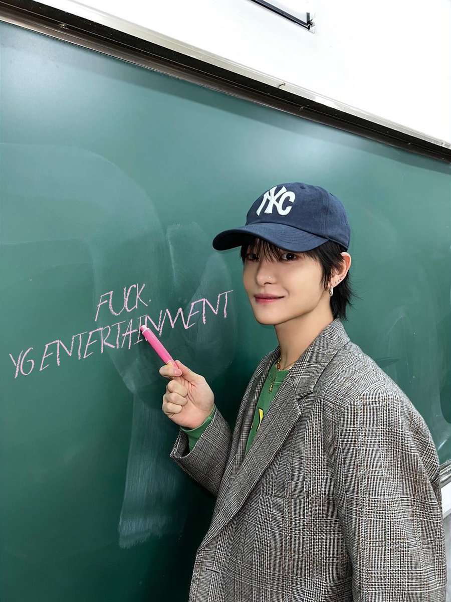 it's Lisa tweet media