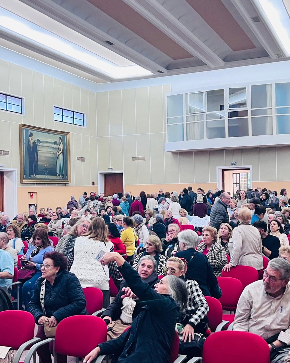 ¡Tarde flamenca de lujo en el Distrito Sureste! 💃 El 11 de diciembre disfrutamos del Ballet de Lina Vera y Manuel Criado en el CIC Osio. ¡Pura convivencia y arte para empezar la Navidad! Gracias a todos. 🎶

#FlamencoCórdoba #DistritoSureste #Participación