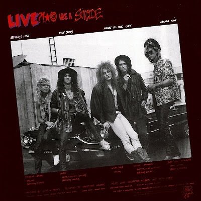 gnreternobr's tweet image. Há 39 anos, @gunsnroses lançava seu primeiro EP: “Live ?!*@ Like A Suicide”, em 16 de dezembro de 1986 #onthisday #GunsNRoses 

Faixas:
Reckless Life
Nice Boys
Move To The City
Mama Kin 

📷 @gunsnroses