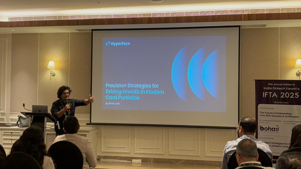 HyperfaceHQ's tweet photo. Always valuable to exchange perspectives with card professionals shaping the next phase of credit card growth in India.

#Hyperface #IFTA2025 https://t.co/BXRbswQ1Em