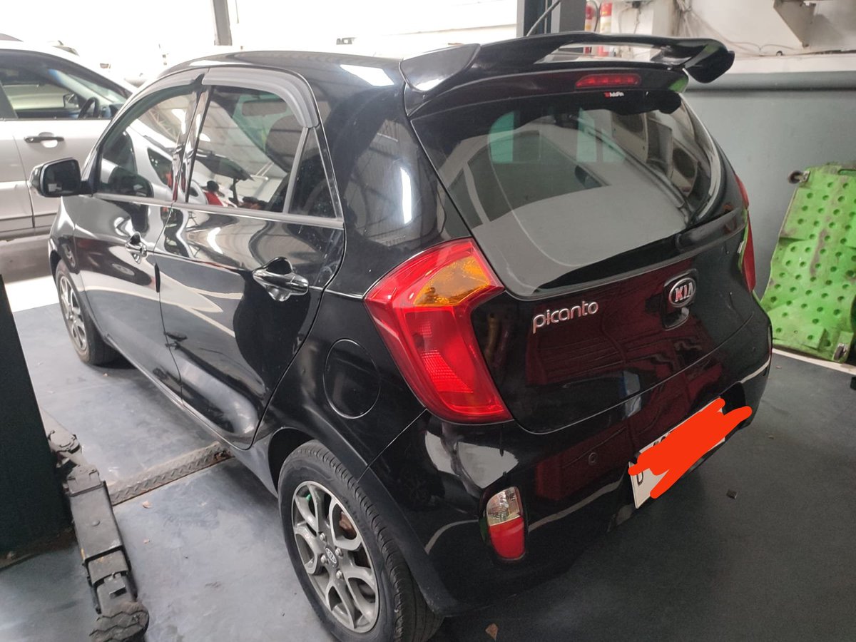 Jual mobil KIA Picanto matic 2013 88 juta nego dikit cp:+62 858-8139-6707
#mobilbekas #kiapicanto