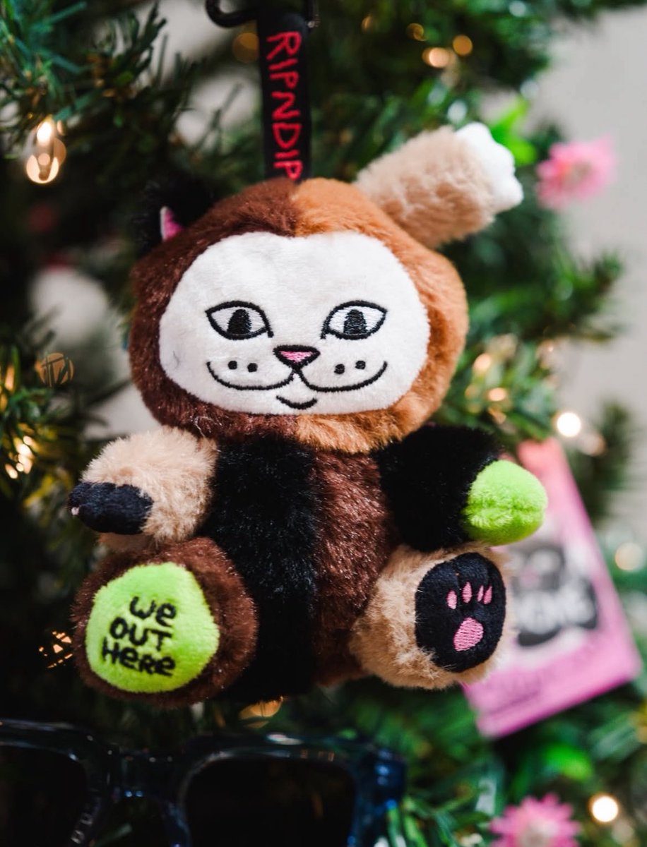 NERMIEE🩷🩵💛💜 ついに日本にも入荷！！！！ 明日！12/17(水)より販売