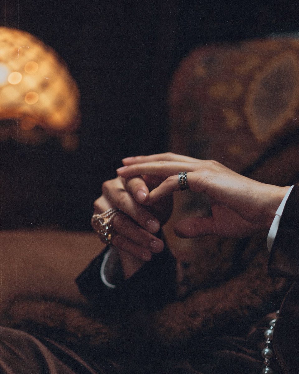 TIMETHAISNIPER's tweet image. แค่อยากจะชิมอีกซักทีสองที
.
T2T - TIMETHAI Feat. @BamBam1A 
YOUTUBE CHANNEL
2025.12.23 7PM (ICT)
.
#TIMETHAI #BamBam
#T2T #T2TTIMETHAIBamBam