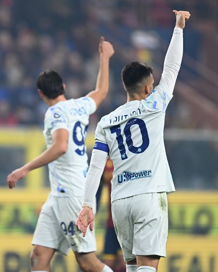 alsandrobastoni's tweet photo. Captain 🐂💙🤍 https://t.co/RTCel9TNfr