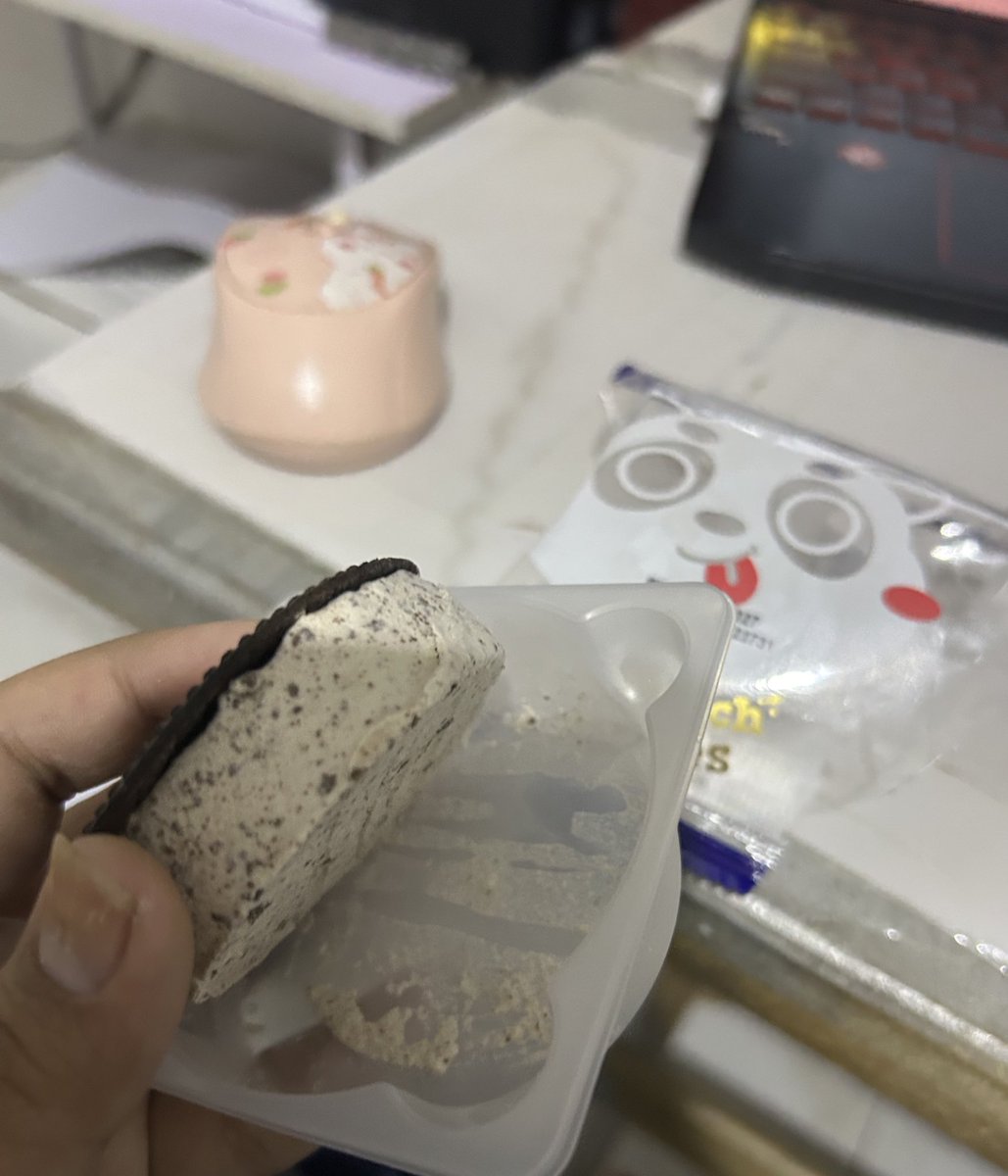 jayhuitopia's tweet photo. bakit naman ganito aice😭 https://t.co/fsHKDhj6iB