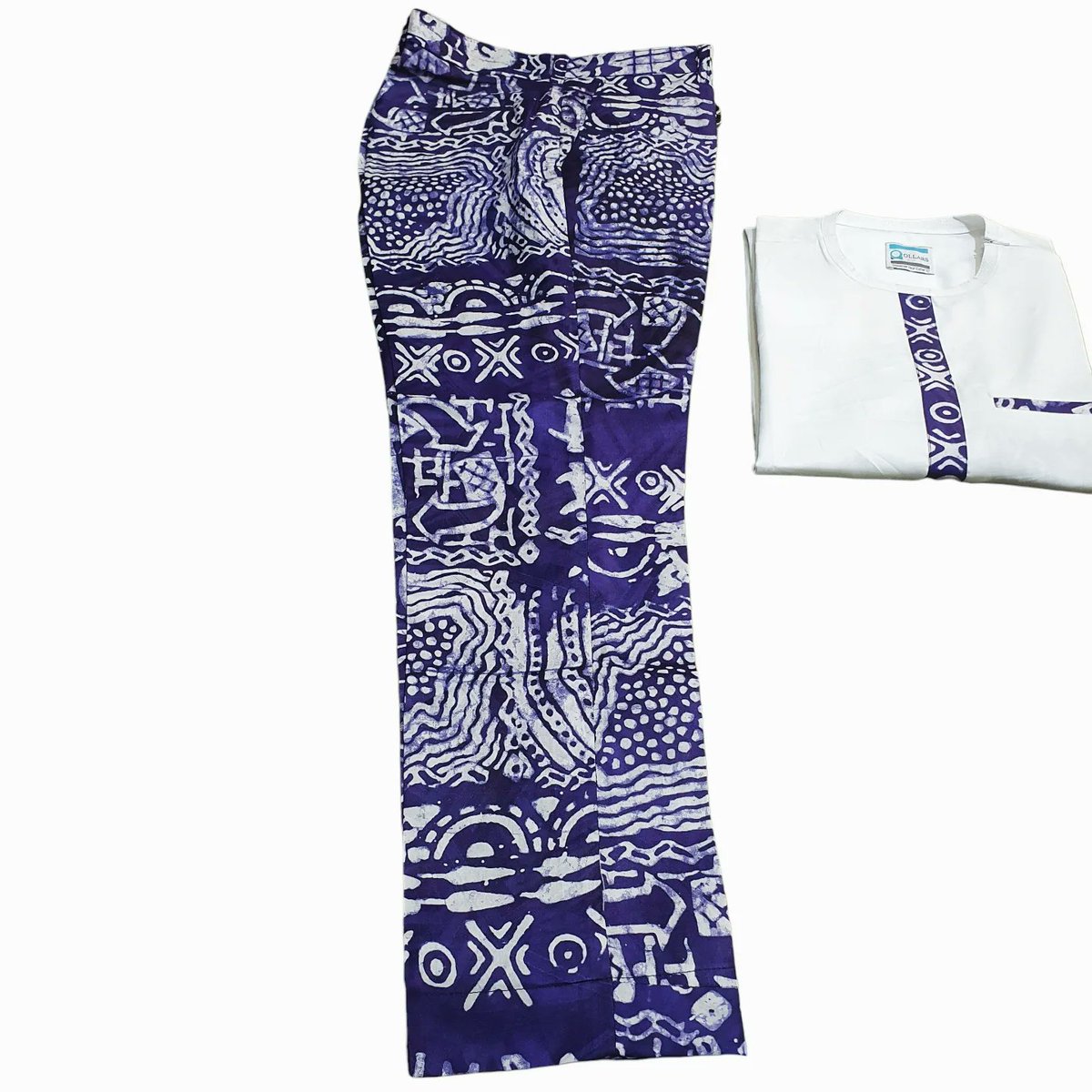 Qollars's tweet image. Qollars White + Ethnic Print Kaftan

#lookfresh😎