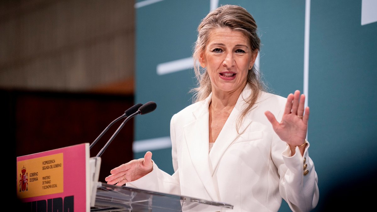 el_pais's tweet image. 🔴 DIRECTO |  Sumar no se plantea salir del Gobierno pero exige una reunión urgente con el PSOE. Sigue la última hora de la actualidad política 
 social.elpais.com/5vkgo7