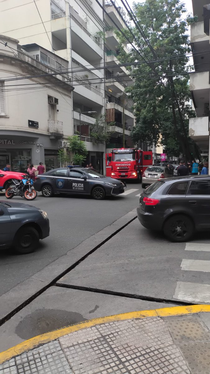 Corte de calle Mendoza entre Moldes y Ciudad de la Paz por escape de gas.
CUIDADO
<a href="/Rousip/">Rosana Pagani</a>