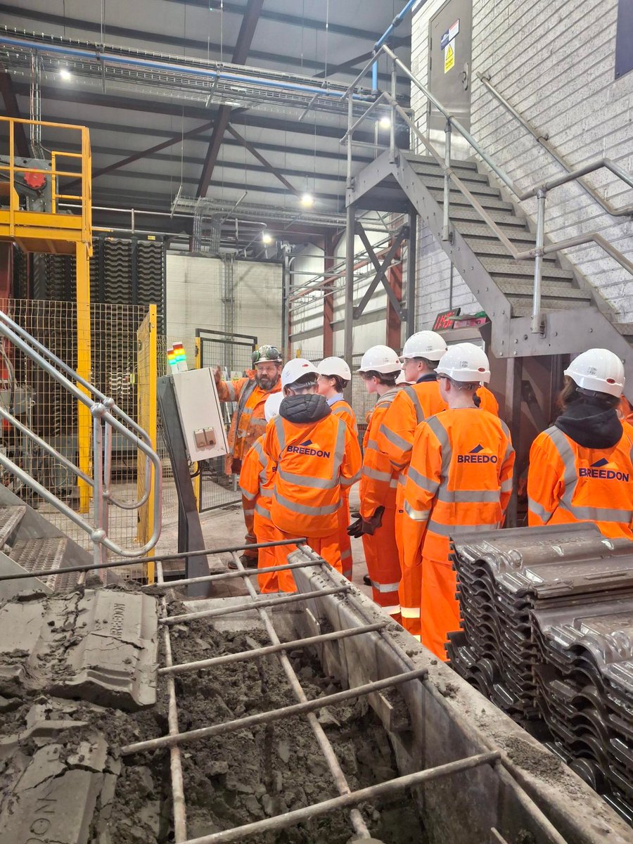 breedongroup's tweet photo. Yesterday, we welcomed Year 11 construction students from @stcolmshs to our Lisburn tile plant. From an inspiring talk to a factory tour, the day was all about sparking curiosity and showcasing careers in construction. Huge thanks to our Lisburn team!

#EarlyCareers #FutureTalent https://t.co/PFgIxJWmsI