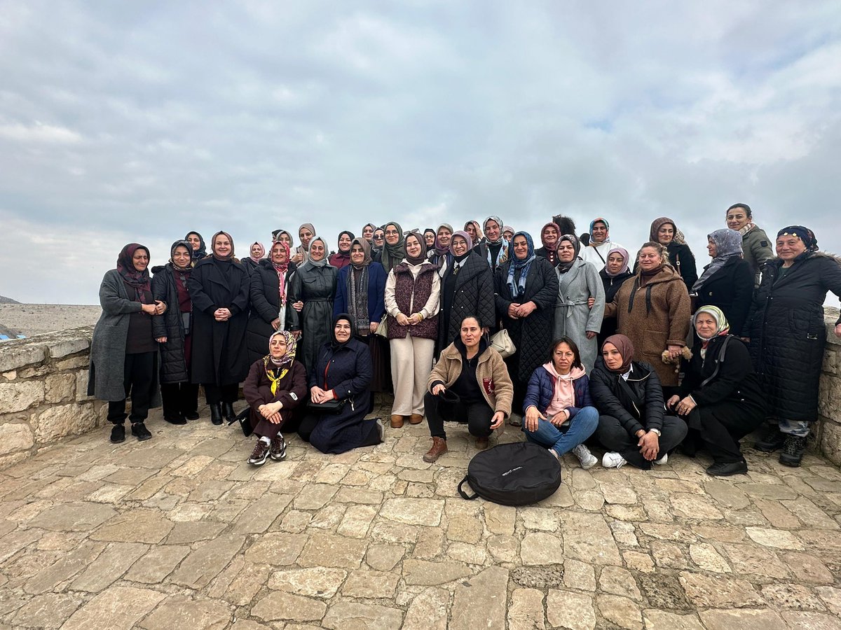 📍Batman İl Başkanlığı

Terörsüz Türkiye İl ziyaretleri kapsamında Merkez İlçe AR-GE Birim Başkanımız Emine YÜKSEK ve Kadın Kollarımız, Batman İl Başkanlığımızı ziyarette bulundu.