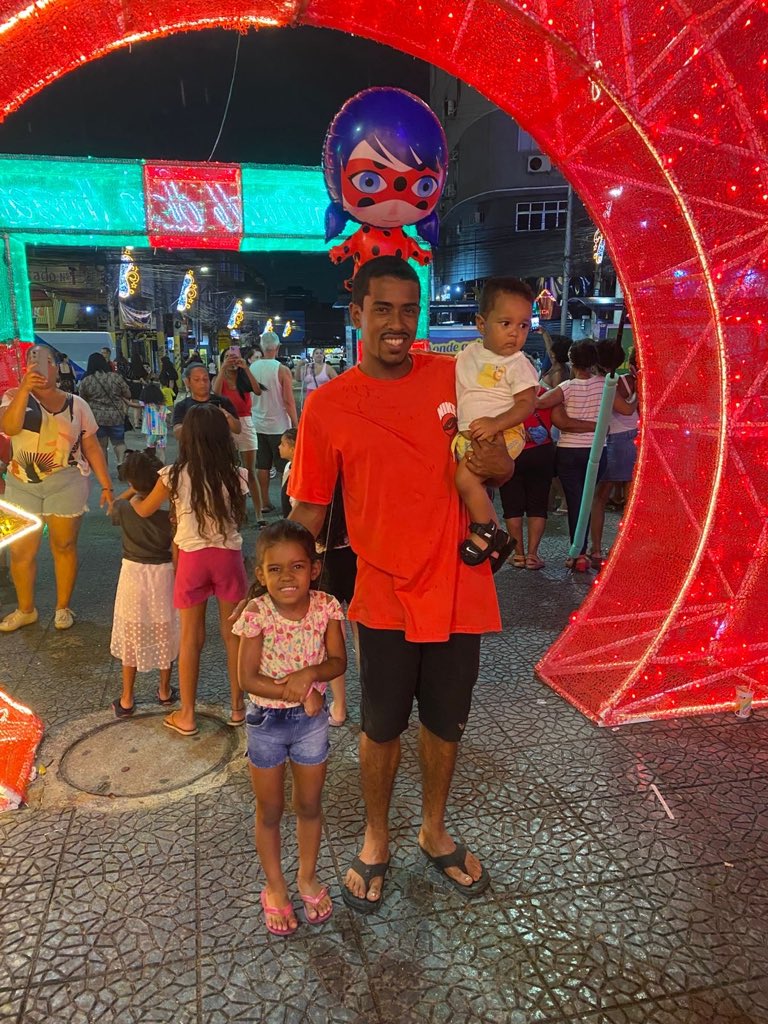 AndreMooreno's tweet photo. Amores da minha vida🩵🩷🧑‍🧒‍🧒 https://t.co/rQNMU5Ou43