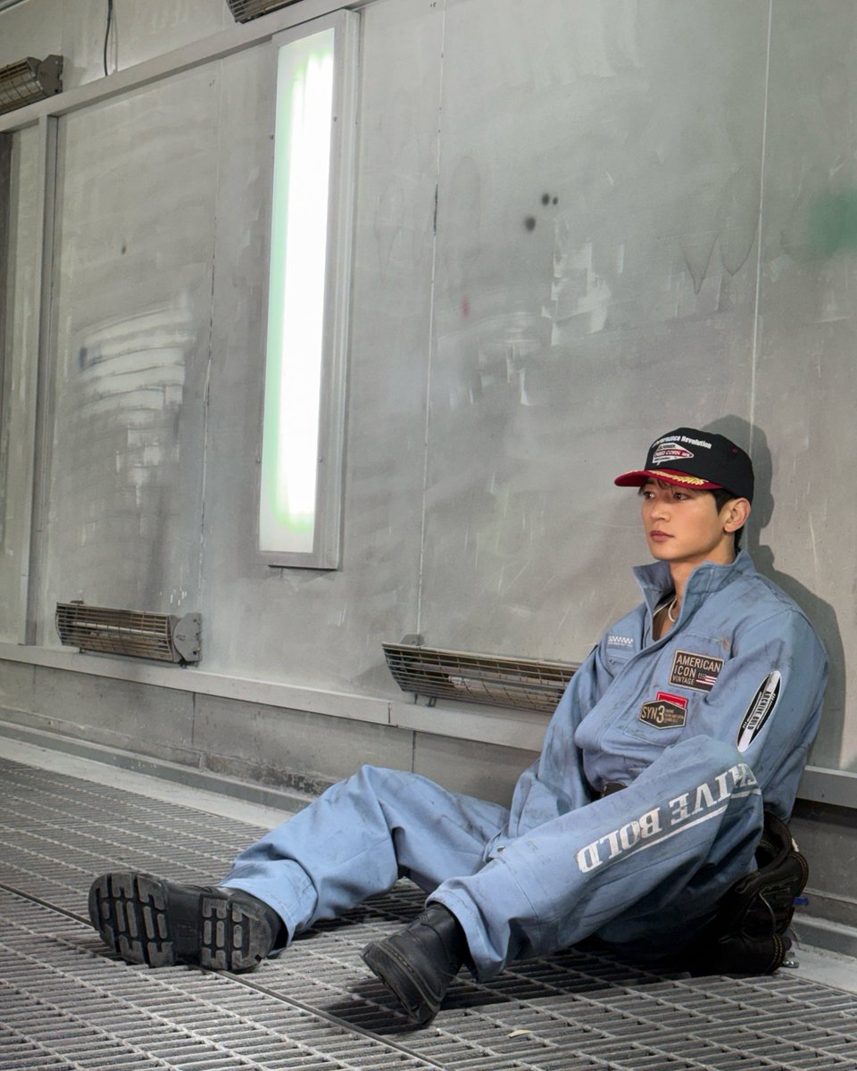 SHINee's tweet photo. Nothing’s okay. 

#MINHO #민호
#TEMPO #MINHO_TEMPO
#SHINee #샤이니 https://t.co/4tEUwQgMOv