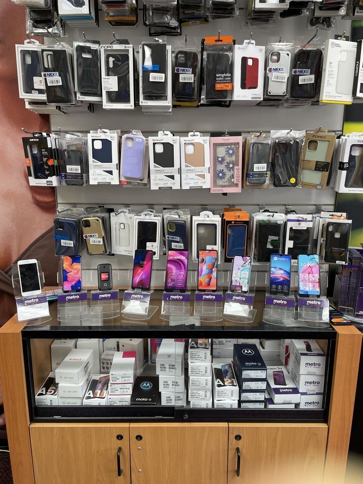 PowerTechHub's tweet image. Phone accessories available — Cases, screen guards, USB cords, chargers.