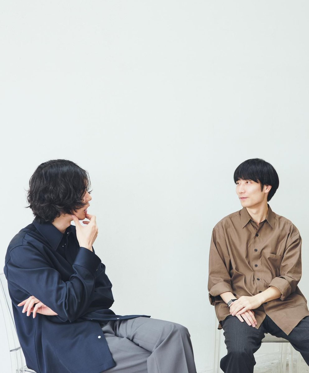 GINZA_magazine's tweet photo. 奥山由之×米津玄師 1991年生まれの“同志”が語る、刺激し合うクリエイション vol.2 
https://t.co/PznDly91PC https://t.co/6NHcOiygih