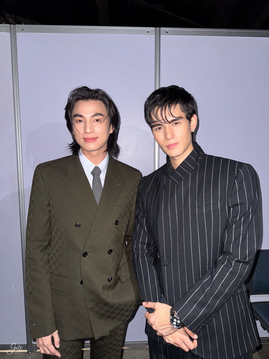 Gulfkanawutofc's tweet image. คุณภูกับคุณจักร มาเจอกันที่งานนี้ค่า 😍

GULF​ THHEADLINES AW
#PersonOfTheYearAwards2025
#GulfKanawut