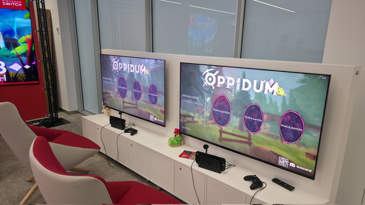 16BitsEra's tweet image. Venimos de la presentación de la versión de Nintendo Switch en @NintendoES de Oppidum, desarrollado por @EPGames, estudio Madrileño.

RPG Multiplayer Online con gestión, tradeo, quest,... GANADOR de los Premios Iris la semana pasada.

18 de Diciembre a la venta en #NintendoSwitch