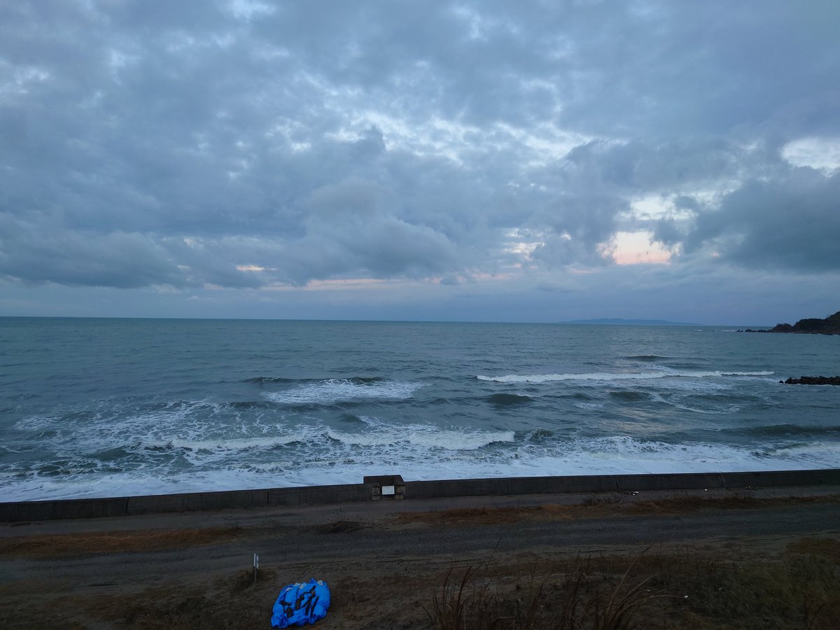 今日の海🌊🎣🚢☁🌧️ #裏日本 #今日の海 #日本海