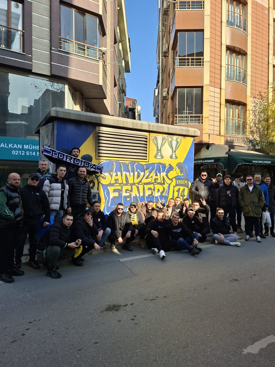 Misafirlerimizi semtimizde en güzel şekilde ağırlayıp Novi Pazar’a uğurluyoruz.
Kardeşlerimizin yolları açık olsun. En kısa zamanda yeniden buluşmak dileğiyle…

Naše goste smo ugostili u našem kraju na najljepši način i ispraćamo ih nazad za Novi Pazar.
Neka im je put sretan. U