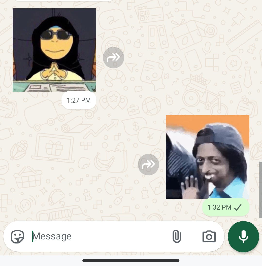 علاقة العمل علاقة رسمية
- انا وعميل عندي 😂: