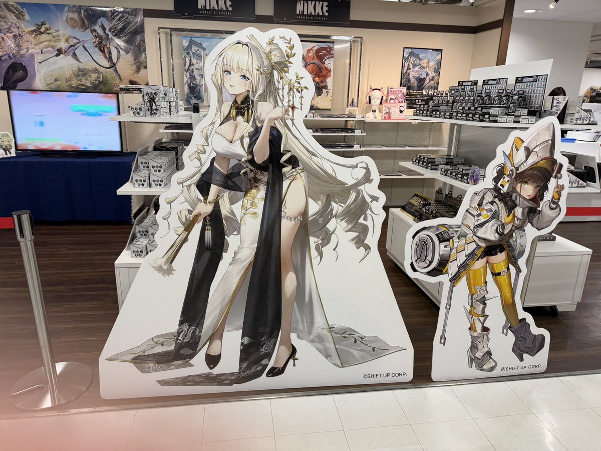 serine666's tweet image. 家着いた🏠
帰ってくる途中に寄り道して色々買ってきました