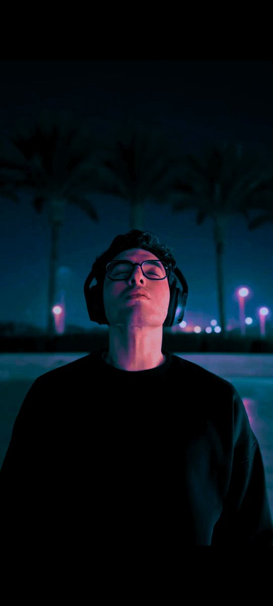 _rami_mo's tweet photo. 🎧🔇 https://t.co/huaodIeeYY