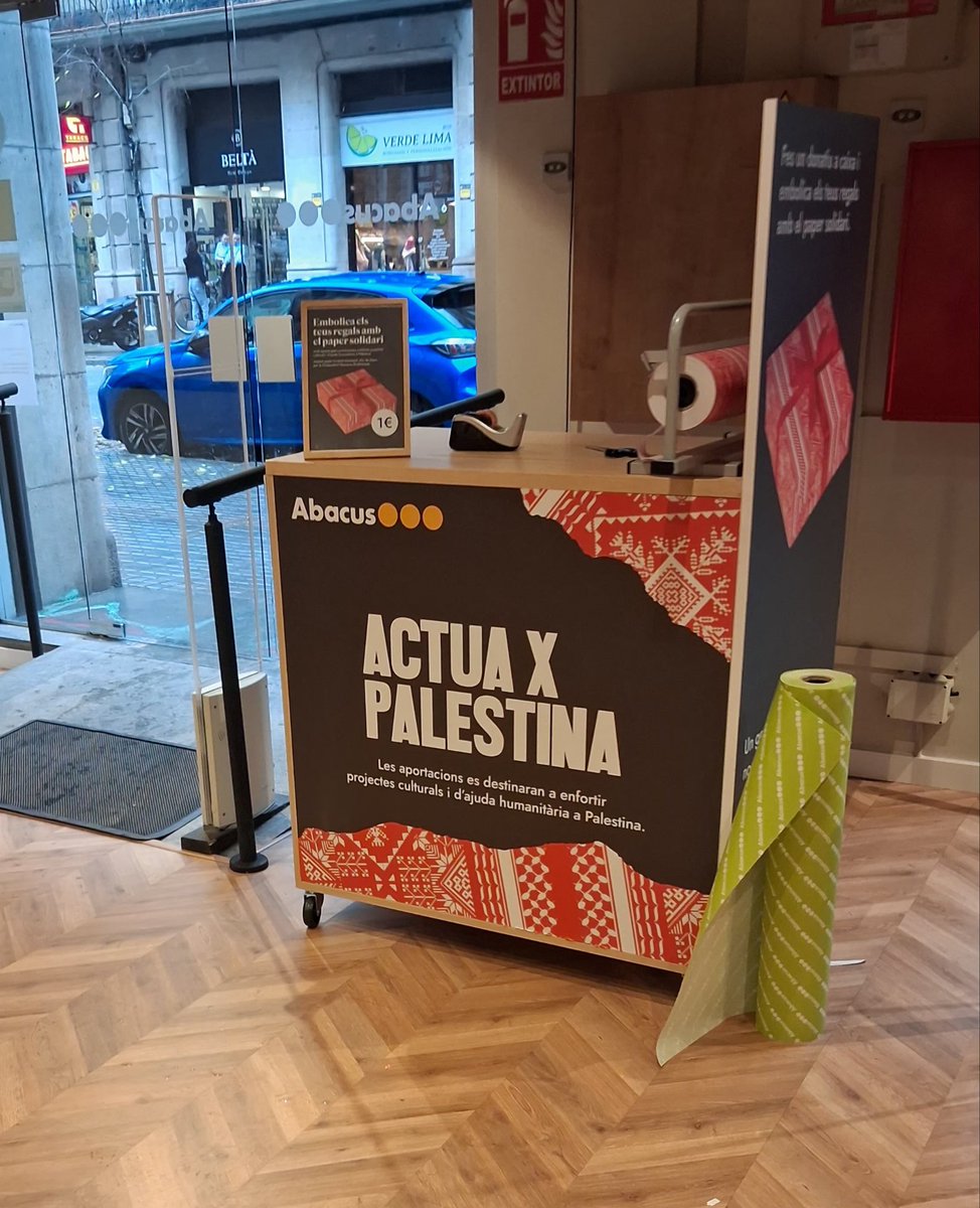 Quan anava a pagar i he vist aquesta propaganda del fanatisme islàmic de Hamàs a <a href="/AbacusCoop/">Abacus cooperativa</a> del carrer d'Ausiàs March de Barcelona, li he deixat a la caixera els regals de Nadal que volia comprar.

No tornaré a posar mai més els peus en cap botiga d <a href="/AbacusCoop/">Abacus cooperativa</a>