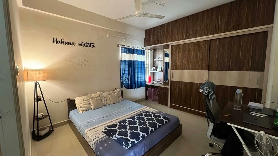 FlatxCo's tweet photo. 🎯 Male Flatmate needed in a 3BHK in Bangalore! 💸 Rent: ₹20,500/mo. Available: 01 Jan 2026.
#Bangalore #BangaloreFlats #BangaloreHomes #FlatX #NoBrokerage #Flatmates #FlatHunt #CityLiving https://t.co/jTGGFRRm7w